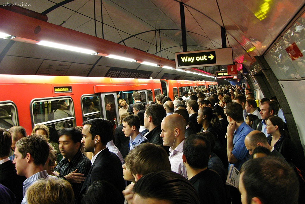 работает ли metro во время тревоги